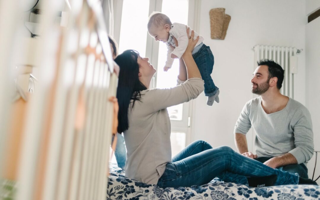 4 Ways to Manage the Cost of Raising a Baby